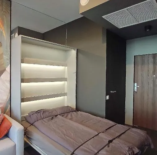 Hanza Tower アパート シュチェチン